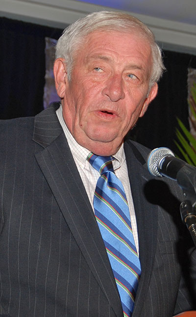 Charlie Dorton captivates attendees at the 2015 annual convention as he introduces incoming Chairman of the Board Scott Moseley.