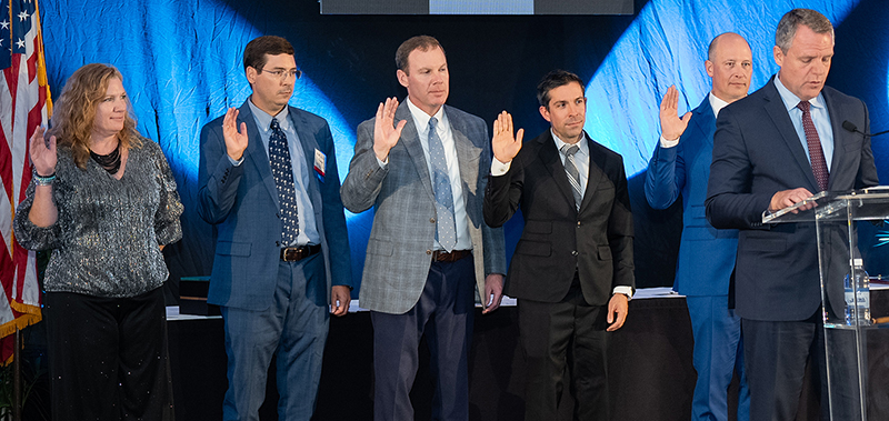 Incoming Board and Executive Committee members as they are sworn in at the 126th Annual Convention by IIABA Chair Todd Jackson.